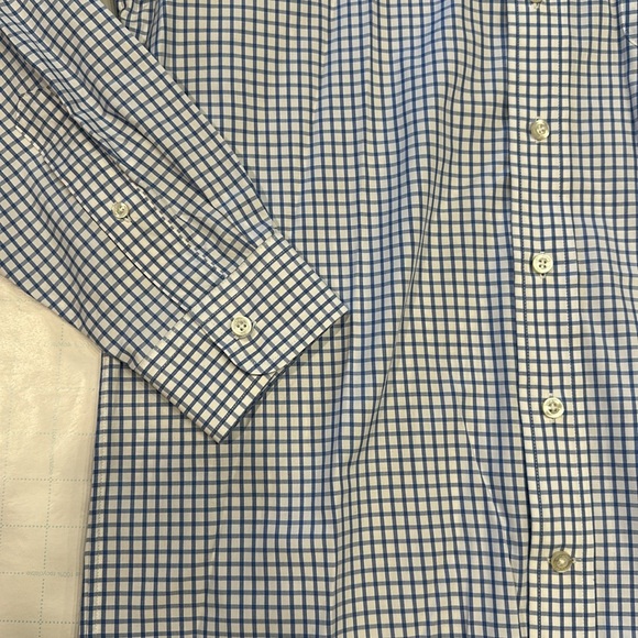 Vineyard Vines Button Down Shirt - Picture 3 of 5